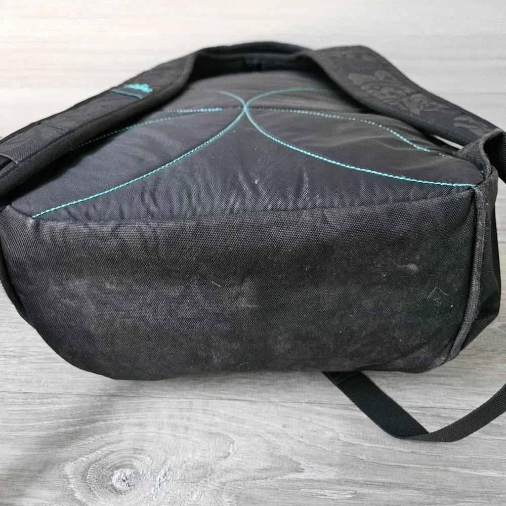 Dakine Zuri 25 L Flourish Backpack Bag School Travel Hike Camp City Laptop